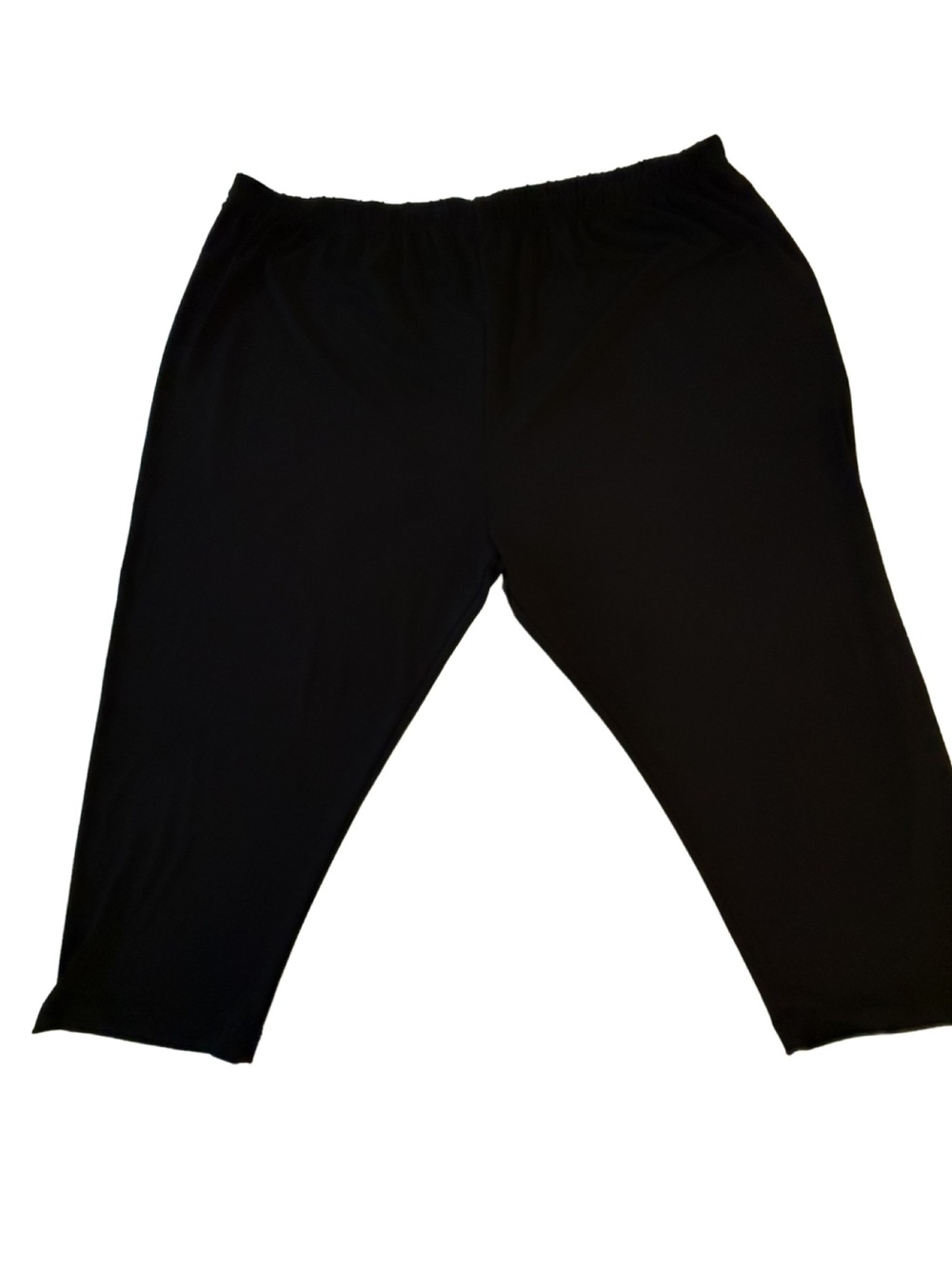 LBISSE Plus Size Black Cropped Pull On Capris Pants. 2X